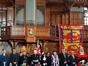 High commissioner to UK meets Pakistani community in Manchester