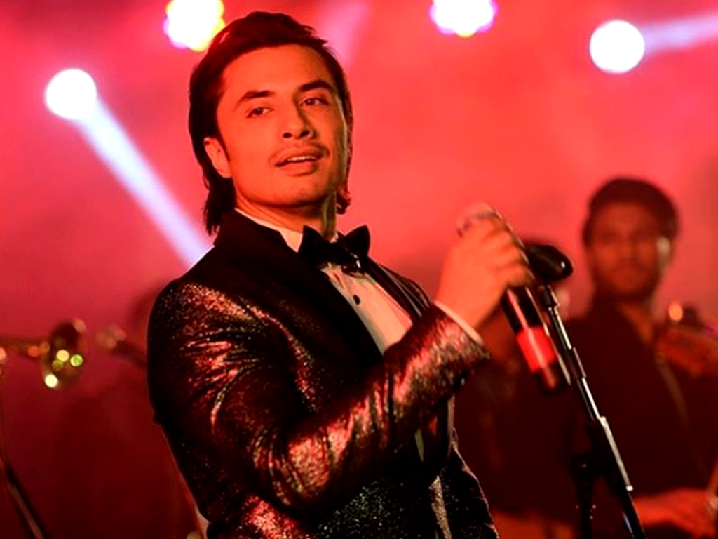 Twitterites dish the dirt on Ali Zafar's old 'sexist' tweets ...