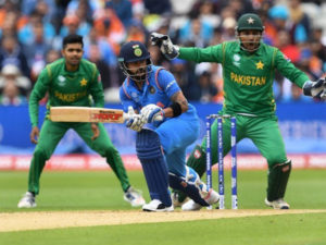 Sarfraz hits out at Kohli, Dhoni over use of abusive language