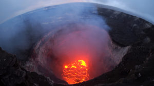 Fissures spread from Hawaii volcano, threatening more homes