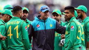 Pakistani players get &lsquo;hounded&rsquo; after bad defeat: Arthur