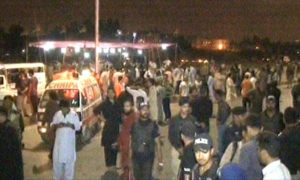Gulshan-e-Iqbal turns battlefield as PPP, PTI want to hold rally