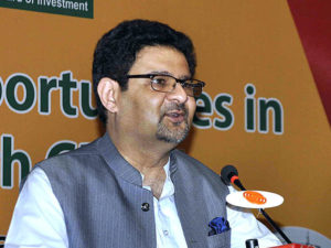 Pakistan hires UAE banks to raise $200mn loan Pakistan hires UAE banks to raise $200mn loan