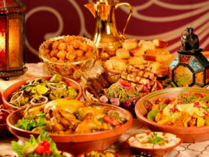 Trend of "Iftar, Sehri" at restaurants on rise in Pakistan