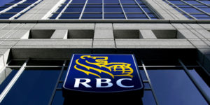 Canada's two biggest banks beat profit forecasts