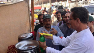 Mayor Karachi visits KMC Markets, Heat wave camp