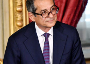 New Italian economy minister vows to stay in euro, cut debt level