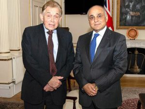 Renowned British surgeon Professor Phillips Ransley calls on High Commissioner