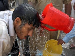 Pakistan Rangers set up heatstroke camps in city