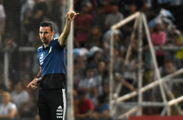 Argentina ask coach Scaloni to stay for 2019 Copa America Argentina ask coach Scaloni to stay for 2019 Copa America