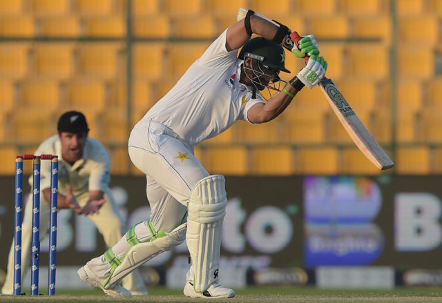 Pakistan make confident start in first Test run chase Pakistan make confident start in first Test run chase
