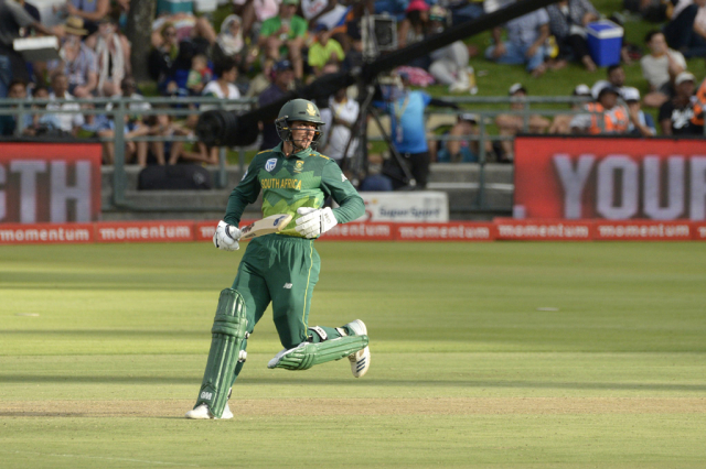 De Kock assault sinks Pakistan in series decider De Kock assault sinks Pakistan in series decider