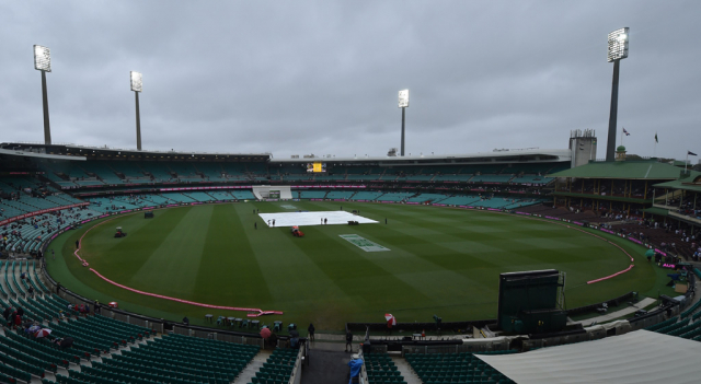 Rain delays start of final day of Sydney test Rain delays start of final day of Sydney test