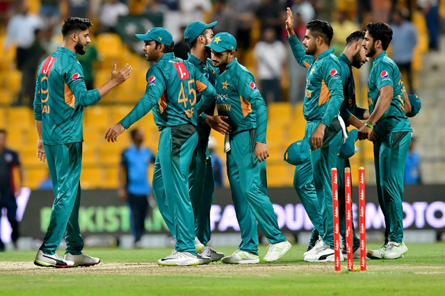 Pak vs SA: Farhan, Ali depart for South Africa to join T20 squad Pak vs SA: Farhan, Ali depart for South Africa to join T20 squad
