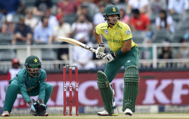 Pakistan opt to bowl first in 2nd T20 Pakistan opt to bowl first in 2nd T20
