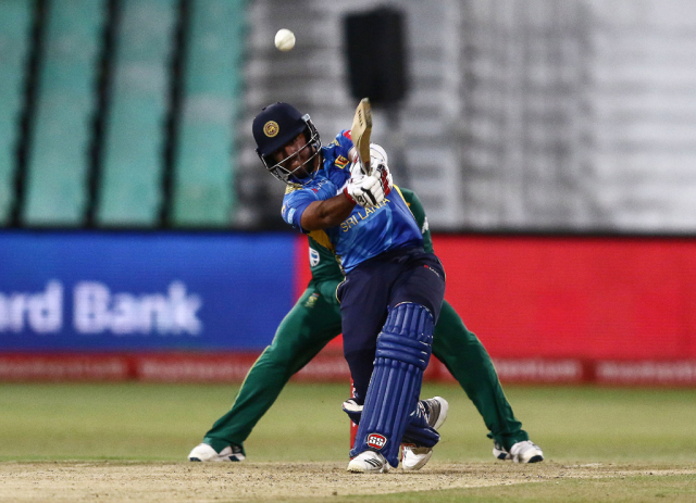 Mendis lifts struggling Sri Lanka Mendis lifts struggling Sri Lanka