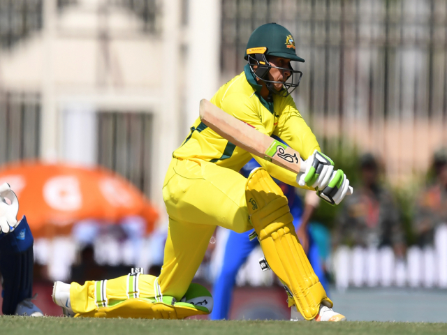 Khawaja ton guides Australia to 313-5 in 3rd India ODI Khawaja ton guides Australia to 313-5 in 3rd India ODI